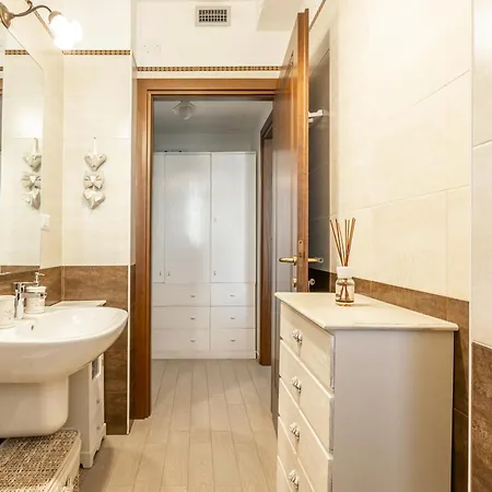 Apartamento Guesthost - Ely's Cagliari